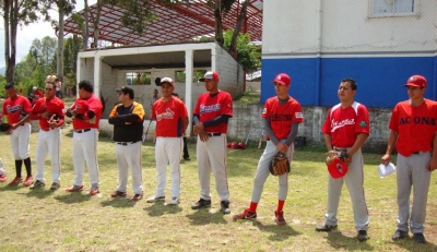 AUTORIDADES MUNICIPALES FELICITAN AL EQUIPO DE BÉISBOL “ROJOS DE JACONA” POR SU 71 ANIVERSARIO