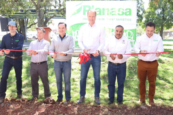 Inauguración de la empresa Planasa