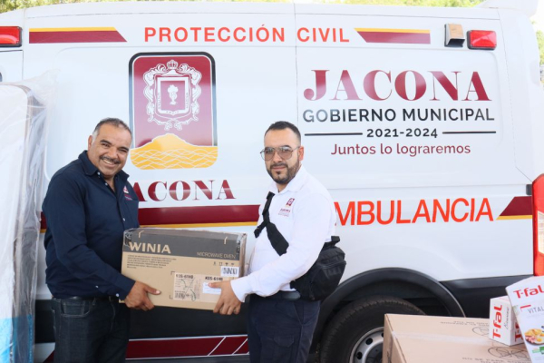 Entrega Isidoro Mosqueda enseres a Protección Civil