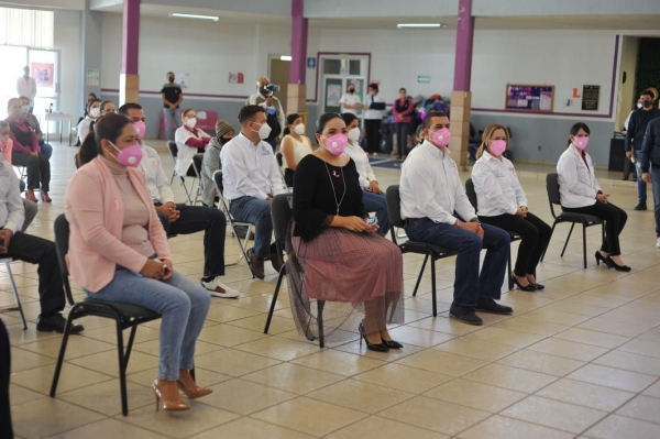 ADRIANA PRESENTÓ ACTIVIDADES POR EL MES ROSA EN JACONA