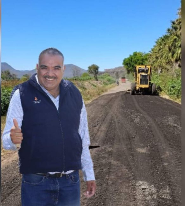 Programa de mejora del camino saca cosechas del camino Purengue-Los Cerritos