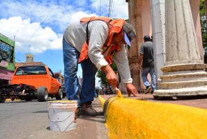 Iniciamos las labores de balizamiento en las calles principales de nuestro municipio.