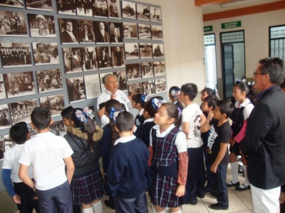 ALUMNOS DE ESCUELA MORELOS VISITAN MUSEO Y PRESIDENCIA JACONA