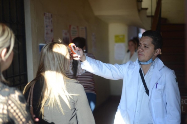 EN MARCHA FILTRO DE VERIFICACIÓN SANITARIA EN PALACIO MUNICIPAL DE JACONA