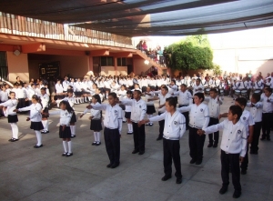 CONMEMORAN ANIVERSARIO DEL NATALICIO DE MIGUEL HIDALGO