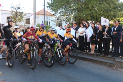 ADRIANA CAMPOS DIO BANDERAZO A RODADA CICLISTA DE MONTAÑA