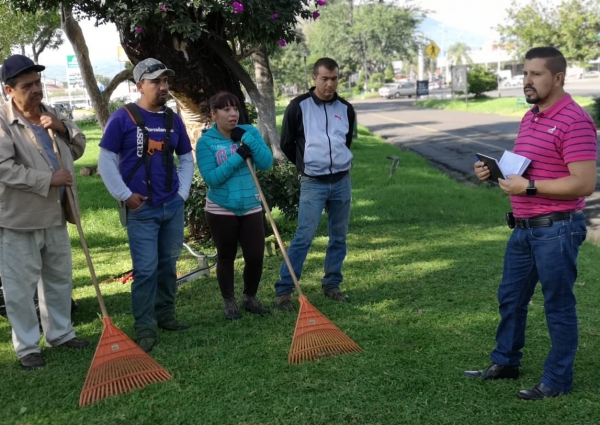 REGIDURÍA DE PARQUES Y JARDINES INVITA A CIUDADANOS APOYAR EN CUIDADO DE ÁREAS VERDES