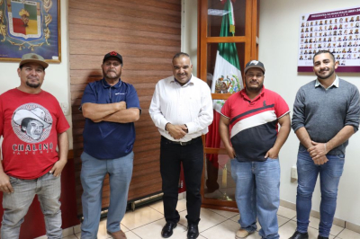 El Alcalde Isidoro Mosqueda Estrada se reunió con dirigentes de los sindicatos de transporte de materiales
