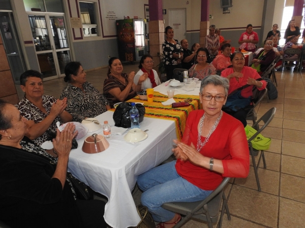 PERSONAL DEL DIF JACONA ORGANIZÓ LA TRADICIONAL POSADA DEL ADULTO MAYOR