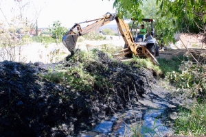 GOBIERNO MUNICIPAL REALIZÓ TRABAJOS DE DESAZOLVE EN “LAS PEÑITAS” DE EL PLATANAL