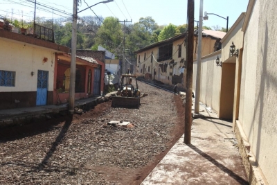 Supervisa SAPAJ líneas de agua en calle Javier Mina