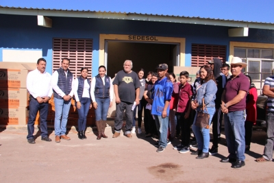 BENEFICIÓ AYUNTAMIENTO A 30 FAMILIAS JACONENSES CON ENTREGA DE CALENTADORES SOLARES