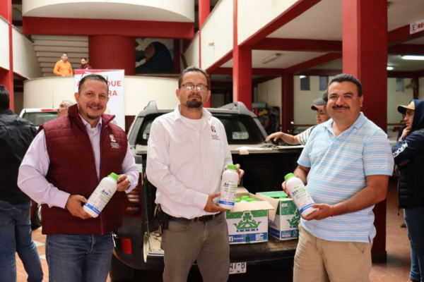 Más apoyo al Campo de Jacona, continúa la entrega de fertilizante orgánico