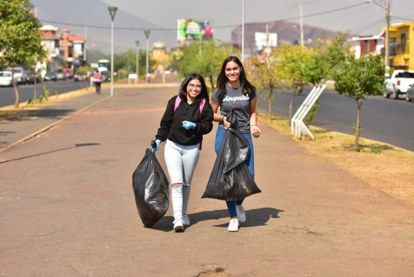 JÓVENES DESEAN UN JACONA LIMPIO