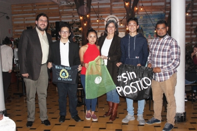 ESTUDIANTES PRESENTAN PROYECTO “SIN CONTAMINACIÓN POR PLÁSTICO”