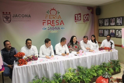 ADRIANA PRESENTA LA FERIA DE LA FRESA JACONA 2020