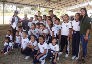 PRIMER FESTIVAL DE ATLETISMO ENTRE ESTUDIANTES DE PRIMARIA