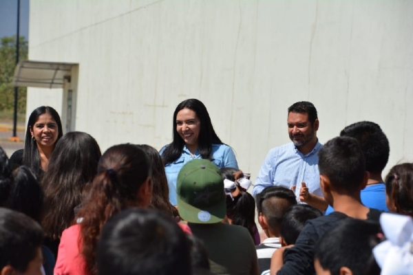 GOBIERNO Y DIF MUNICIPAL FESTEJAN A NIÑOS JACONENSES CON FUNDACIÓN CINÉPOLIS