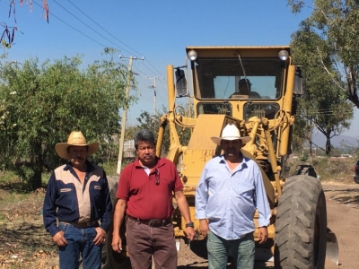 SE REHABILITA CAMINO SACA COSECHAS DEL EJIDO DE EL PLATANAL EN SU PRIMER ETAPA