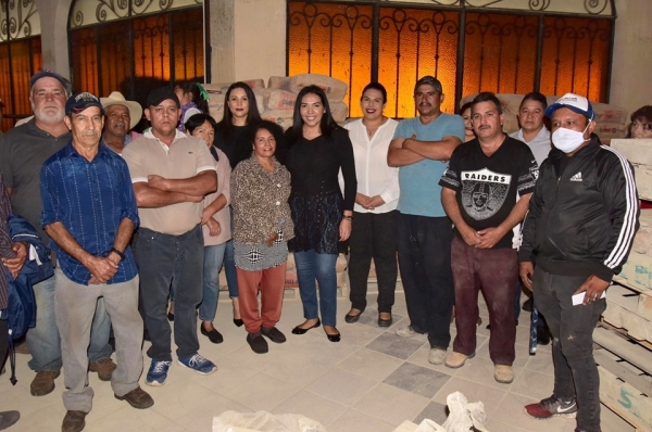 ADRIANA BENEFICIA A 85 FAMILIAS CON ENTREGA DE MATERIAL PARA CONSTRUCCIÓN