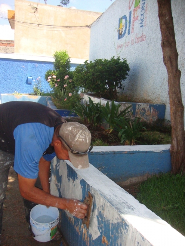 TRABAJOS DE PINTURA EN UNIDAD BÁSICA DE REHABILITACIÓN JACONA