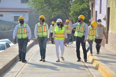 ADRIANA CAMPOS SUPERVISA 2 OBRAS DE PAVIMENTACIÓN EN JACONA