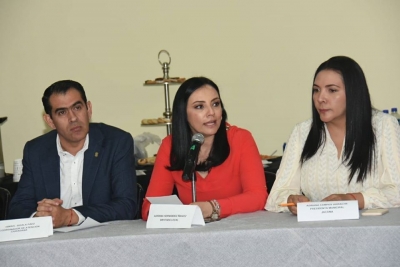 HERRAMIENTAS DE GESTIÓN FORTALECEN LABOR DE LOS ALCALDES: ADRIANA CAMPOS