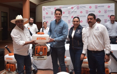 CUMPLE ADRIANA COMPROMISOS CON PRODUCTORES AGRÍCOLAS DE JACONA