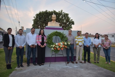 AUTORIDADES MUNICIPALES CONMEMORARON EL NATALICIO DE LÁZARO CARDENAS